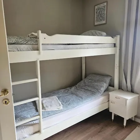 Apartment 4 Roms Pa Brygga Tvedestrand